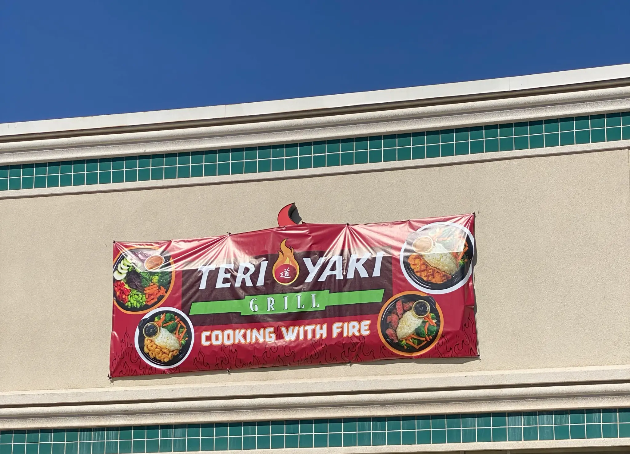 Viking Solutions project: Banner Install for Teriyaki Grill