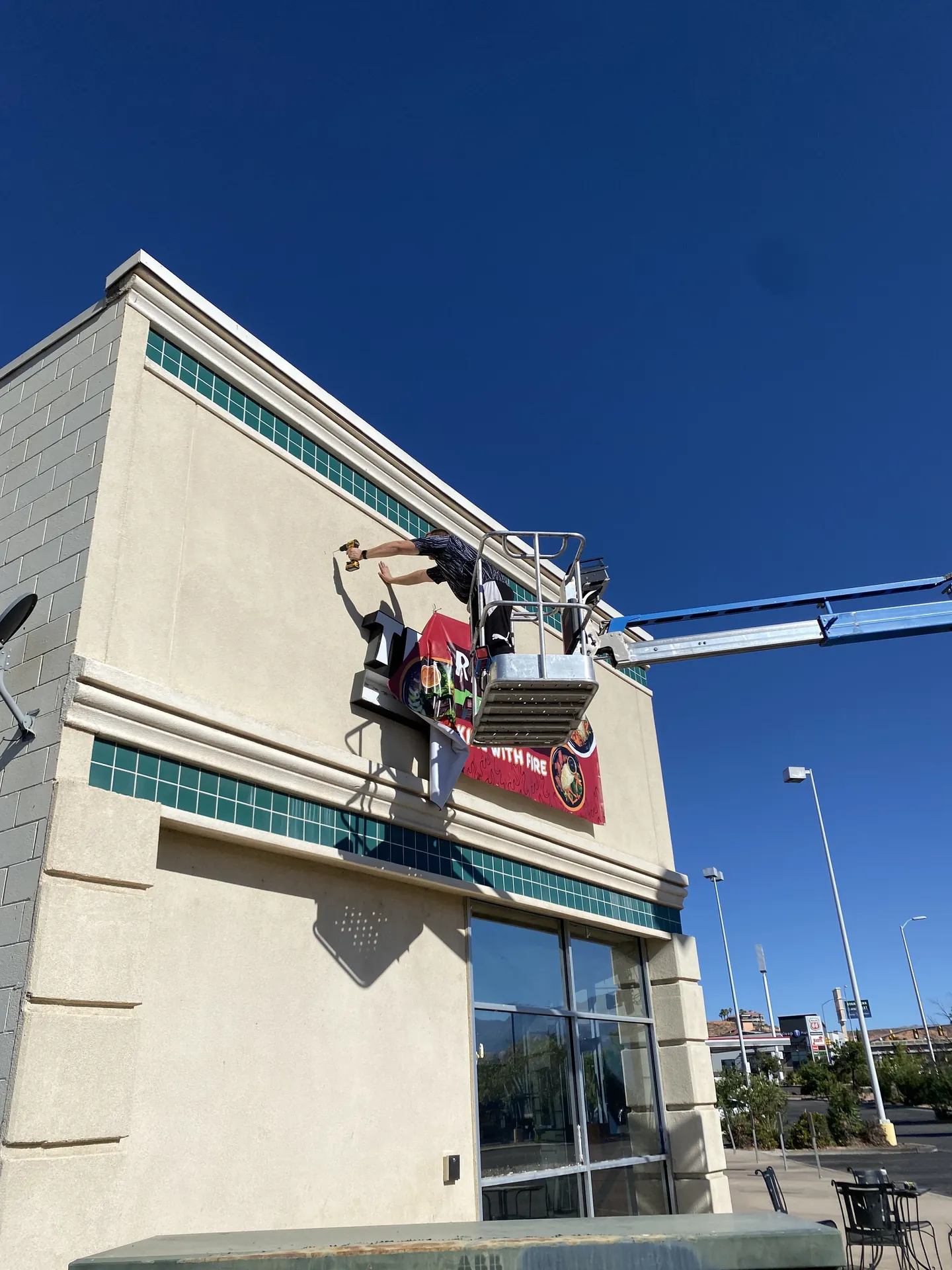Banner Install for Teriyaki Grill, photo 3